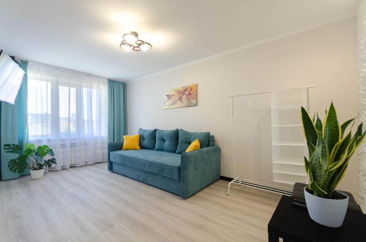 Artal Apartment On Obolonskaya Square 1 Kiev Exterior foto